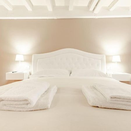 Amazing Apartment In Piazza Santa Croce Firenze Esterno foto